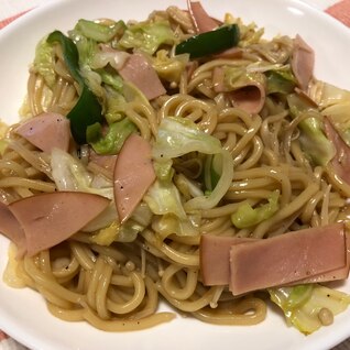 中華麺が余ったら♪オイスターソースで中華風焼きそば